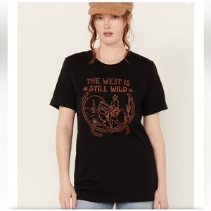 ALI DEE‎ WOMEN'S THE WEST IS STILL WILD GRAPHIC TEE SIZE XL